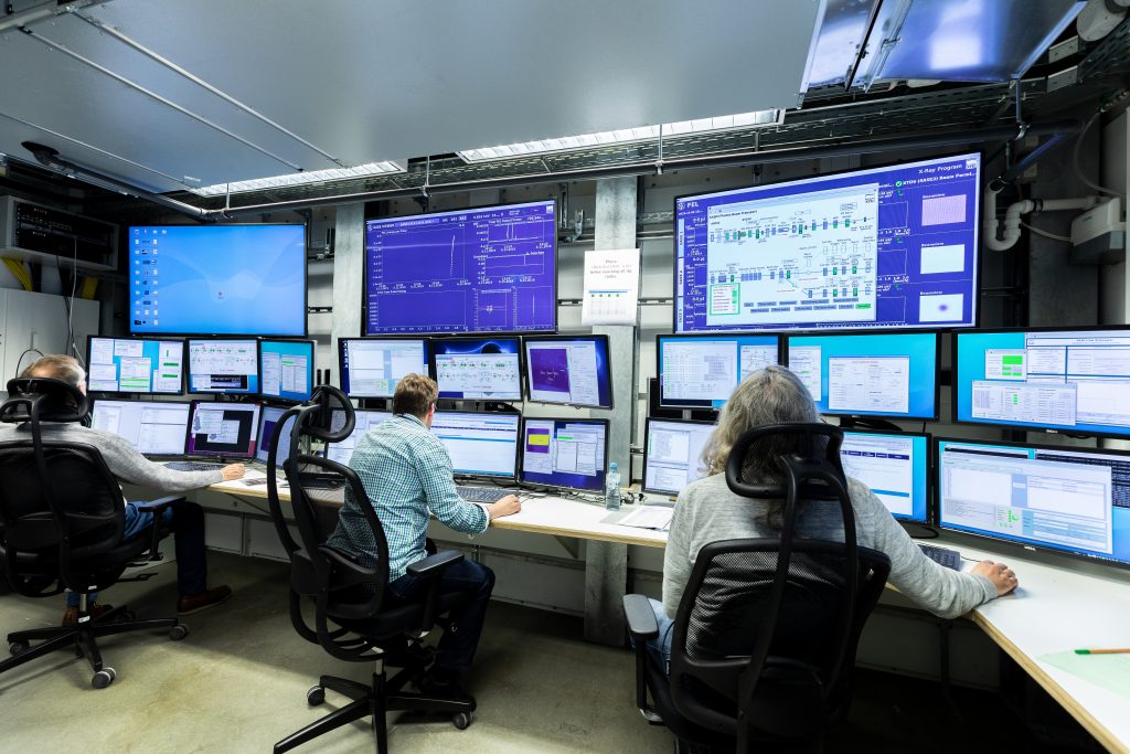 XFEL-Experimental-Hutch-1024x683-1